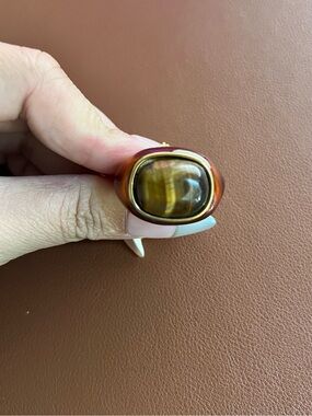 Gold-Tone Tiger's Eye Statement Ring in Amber Brown